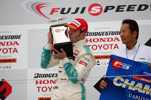 Carlo van Dam Japans F3 kampioen